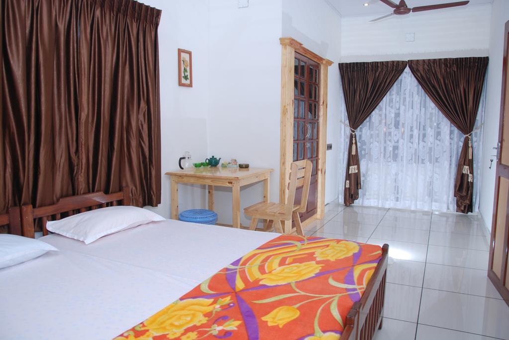 Jojies Homestay Fortkochi Zimmer foto